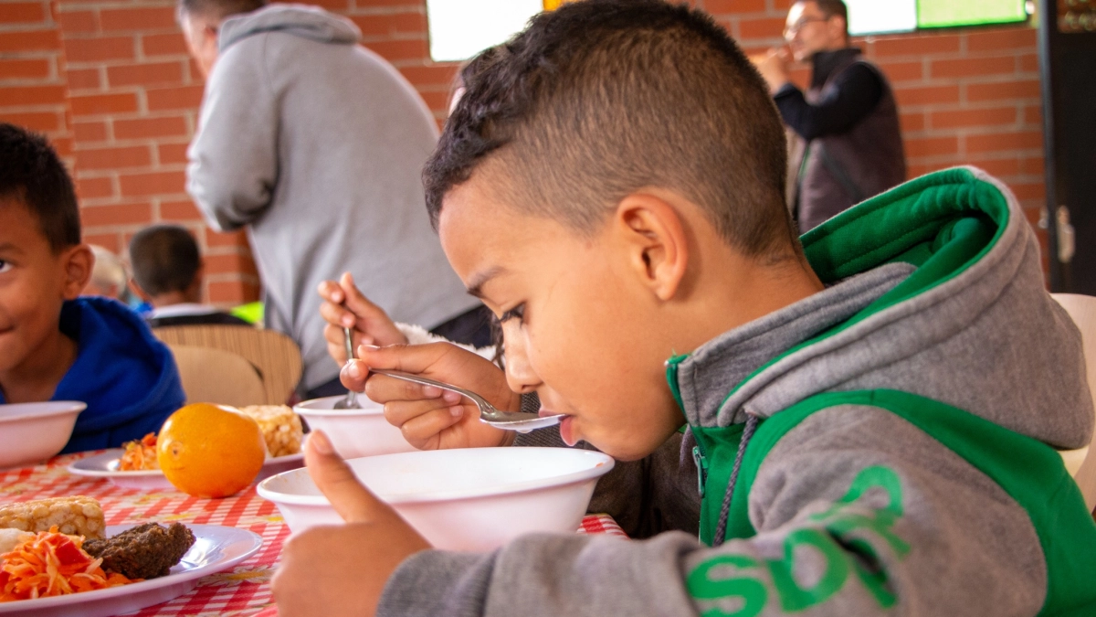 Gobernación de Antioquia invirtió cerca de un billón de pesos contra el hambre: 900.000 personas salieron de la inseguridad alimentaria desde 2023