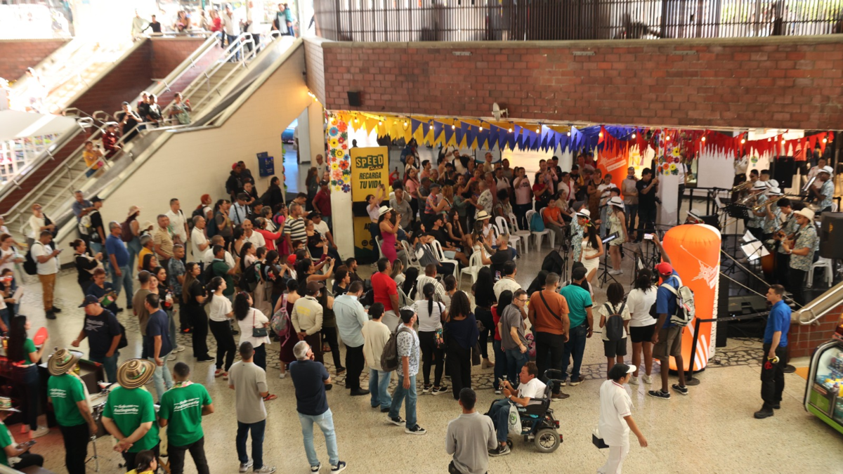 Medellín se afianza como ciudad de conexión regional: más de 21 millones de viajeros se movilizaron por las terminales terrestres durante 2025