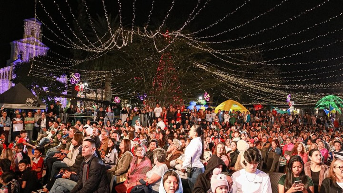 Video | Así fue el dramático momento en que los habitantes de Marinilla conocieron la trágica muerte de Yeison Jiménez: sus músicos ya estaban listos
