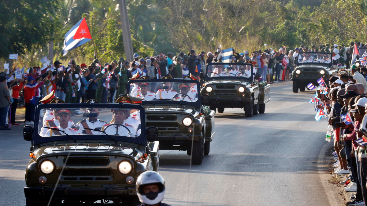 Llegan a Cuba los restos de los 32 militares muertos en los ataques de Estados Unidos en Venezuela