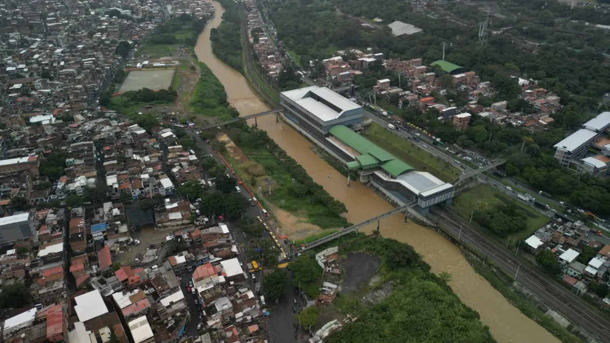 Primavera Norte: la innovadora obra que 'bebe' agua lluvia con la que Medellín revoluciona el urbanismo urbano