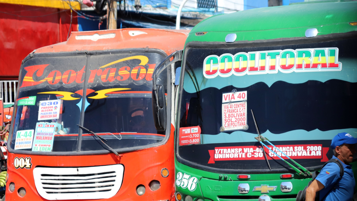 El aumento del transporte público en Barranquilla y su área metropolitana: usuarios exigen que el alza de $400 pesos refleje un mejor servicio y flota