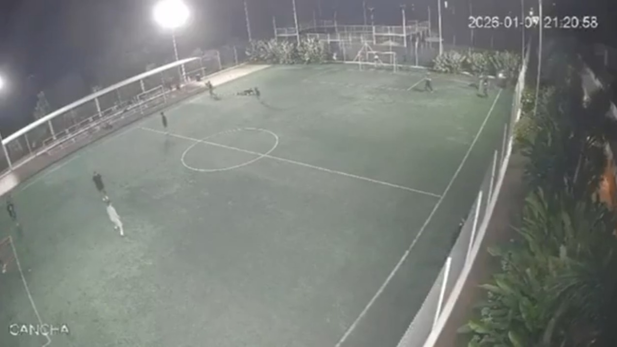 Ataque armado durante un partido de fútbol en Ecuador: hombres disfrazados de policías asesinaron a tres personas en una urbanización de Samborondón