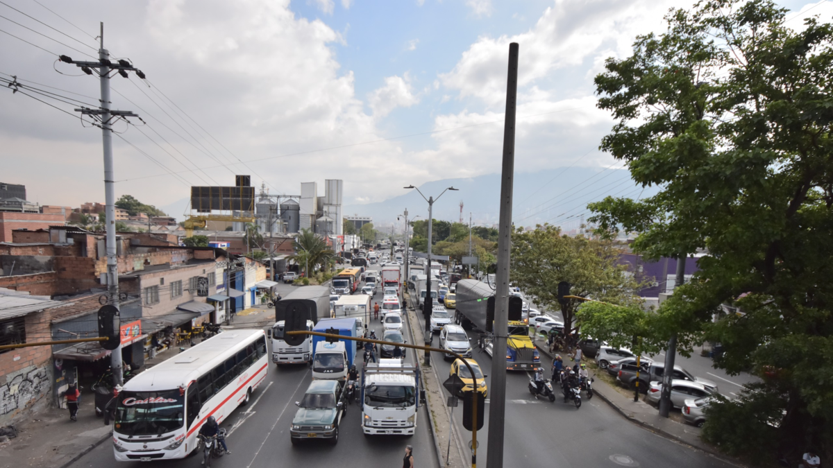 ¡Atención! Itagüí suspende el Pico y Placa en la Autopista Sur: un respiro para los viajeros que salen de Medellín hacia el Eje cafetero