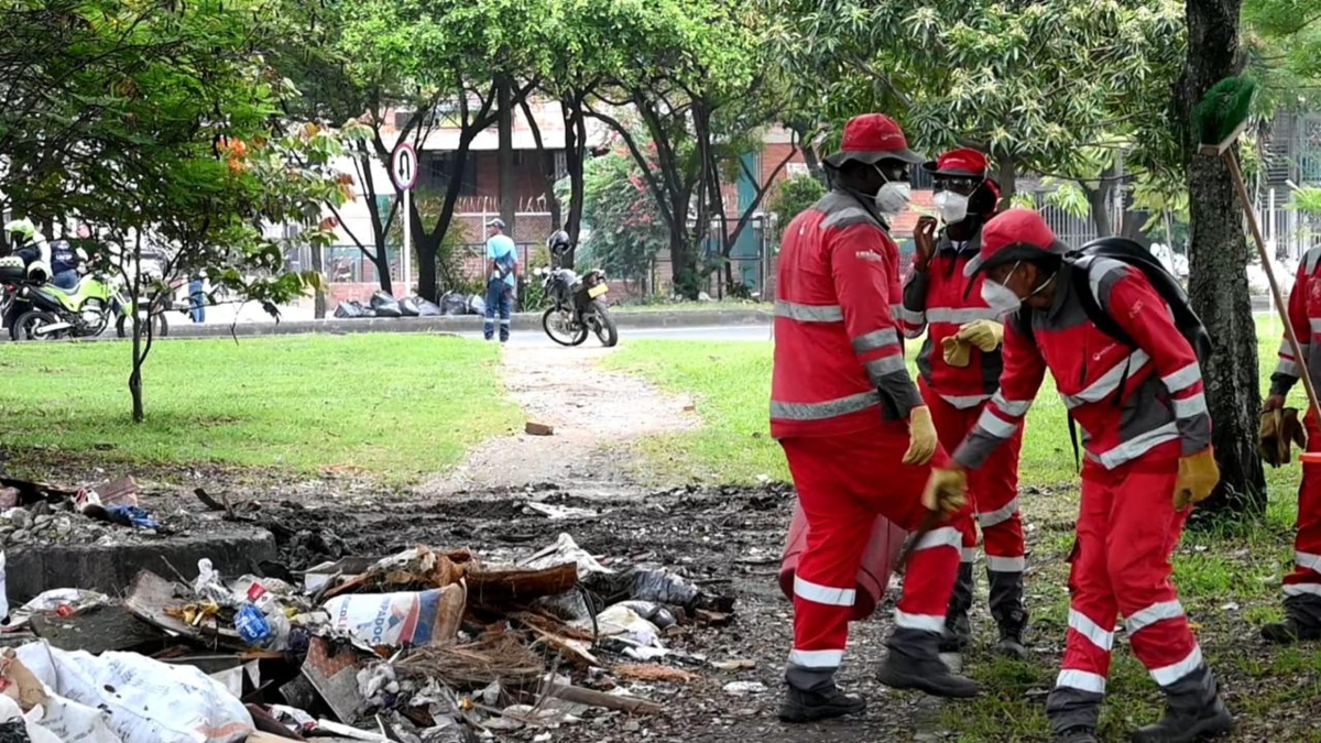 Dudas por medida cautelar para que Emcali incluya en factura cobro que sería adicional a 154.000 usuarios para un tercero: 'Ojo con doble facturación'