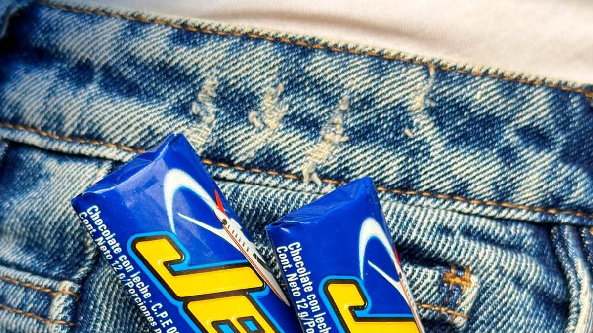 Cuando todo sube, Chocolatina Jet decide bajar su precio a $1.000: ¿por ...
