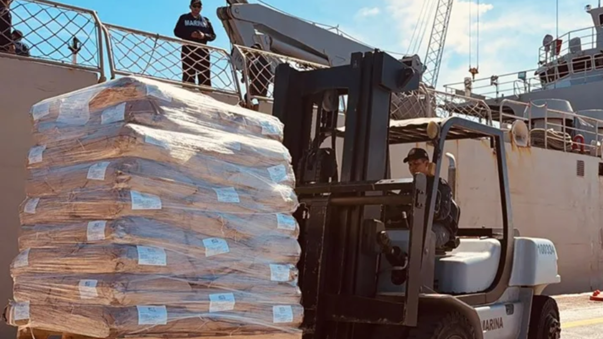 México refuerza su apoyo a Cuba y envía más de 800 toneladas de ayuda humanitaria a la isla por vía marítima