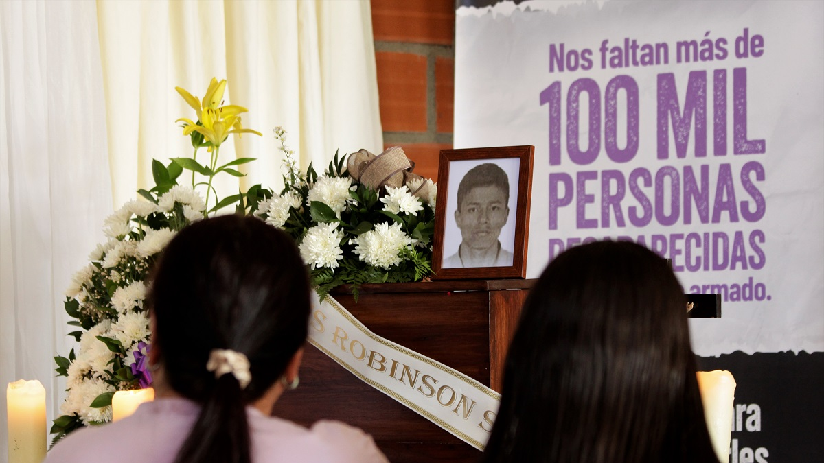 El emotivo reencuentro final: una foto en redes sociales terminó con 18 años de búsqueda de una familia en Antioquia