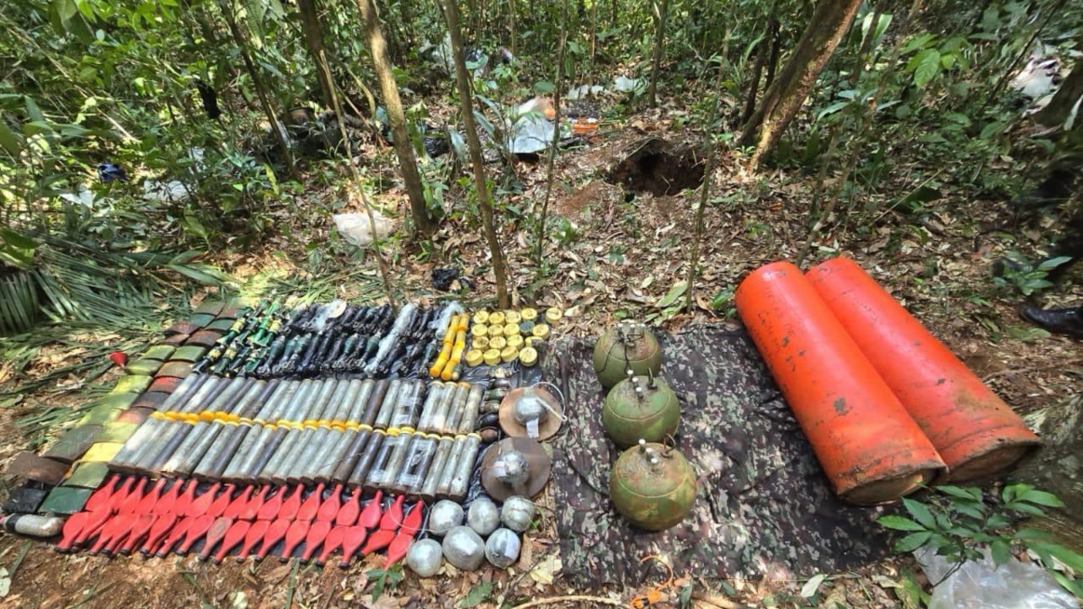 'Balones bomba', el hallazgo tras bombardeo a estructura de ‘Iván Mordisco’ en Guaviare: indagan si llegaron desde Usme
