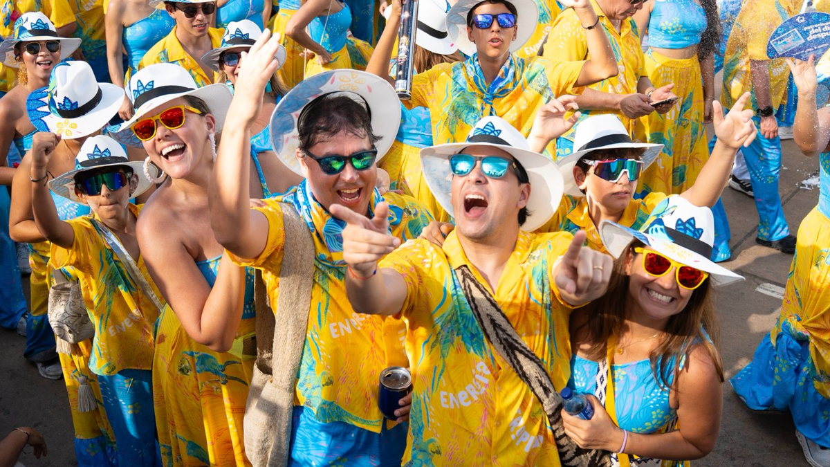 La Federación Colombiana de Fútbol presenta las gafas oficiales de la Selección Colombia