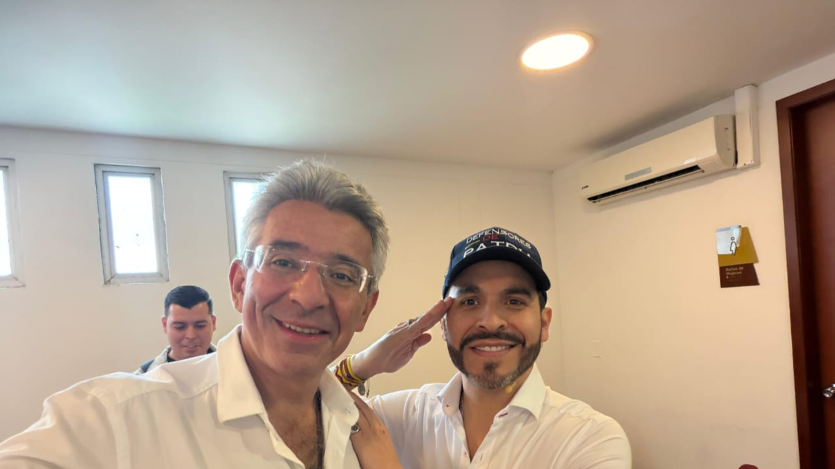 Vélez por la mañana | Enrique Gómez se refirió al empalme del Gobierno de Abelardo de la Espriella y a los recientes nombramientos: 'Hace bien'