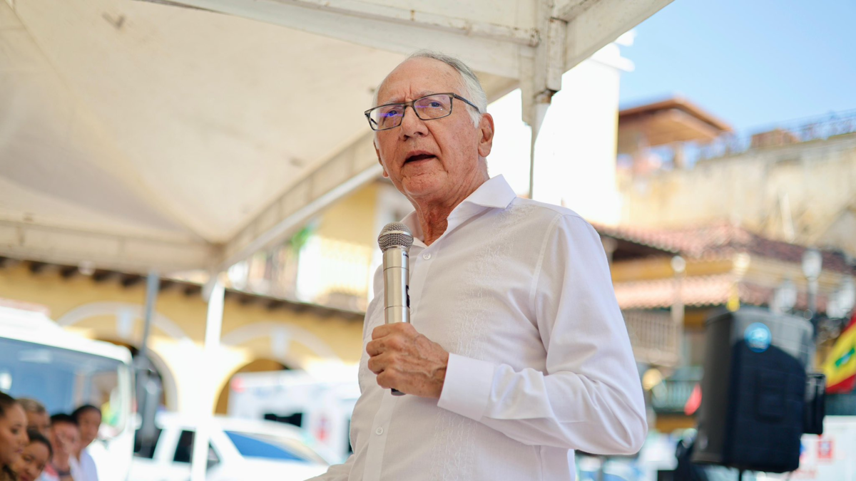 Ministro de Salud revela porqué no han liquidado EPS: ‘Solamente 2 EPS llenan los requisitos para estar recibiendo dineros del Estado’