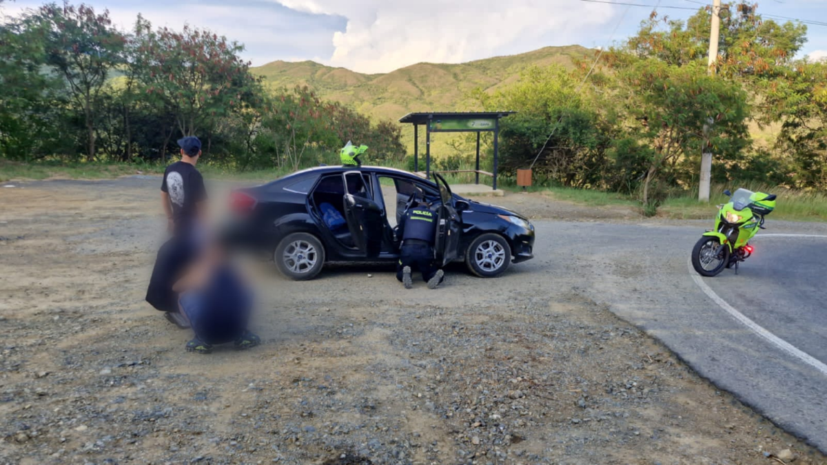 Atraco en reconocido mirador entre Dapa (Yumbo) y Cali: Policía captura a presuntos autores tras operativo relámpago