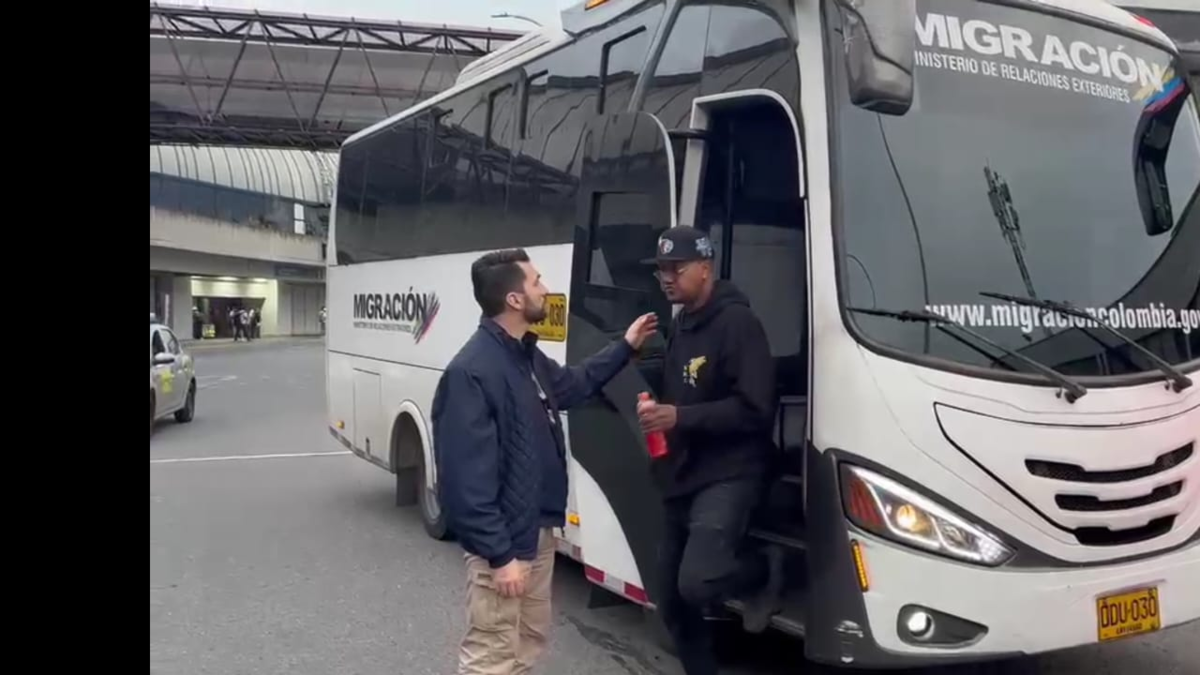 Redes, mentiras y un vuelo a Miami: la historia judicial detrás de las expulsiones de dos estadounidenses que marcan precedente en Antioquia