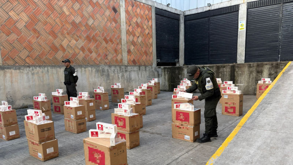 Millonario contrabando de cigarrillos extranjeros fue incautado por las autoridades en la frontera entre Colombia y Ecuador