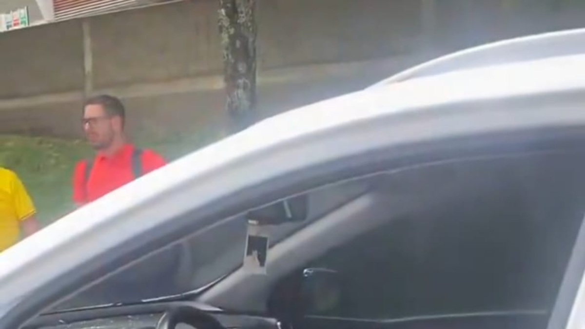 Ni en rueda de prensa se salvó: vandalizan el carro de Jordy Monroy en la sede del Pereira