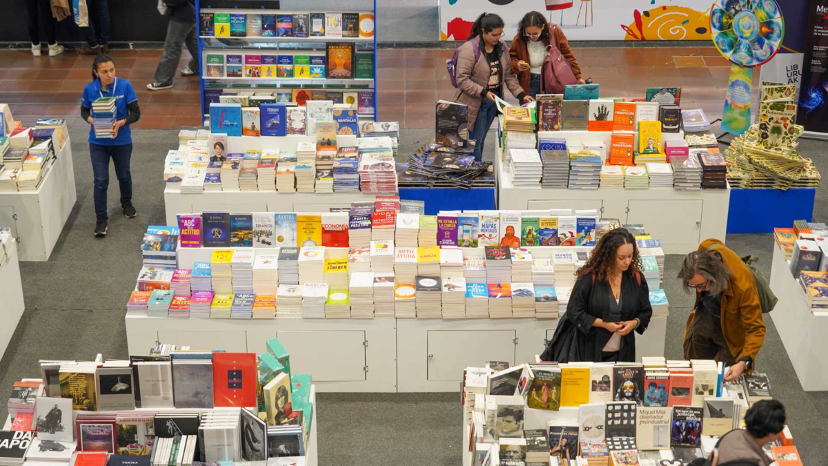 Ventas del sector editorial en Colombia crecen 7,5 % en 2025 y marcan cinco años al alza