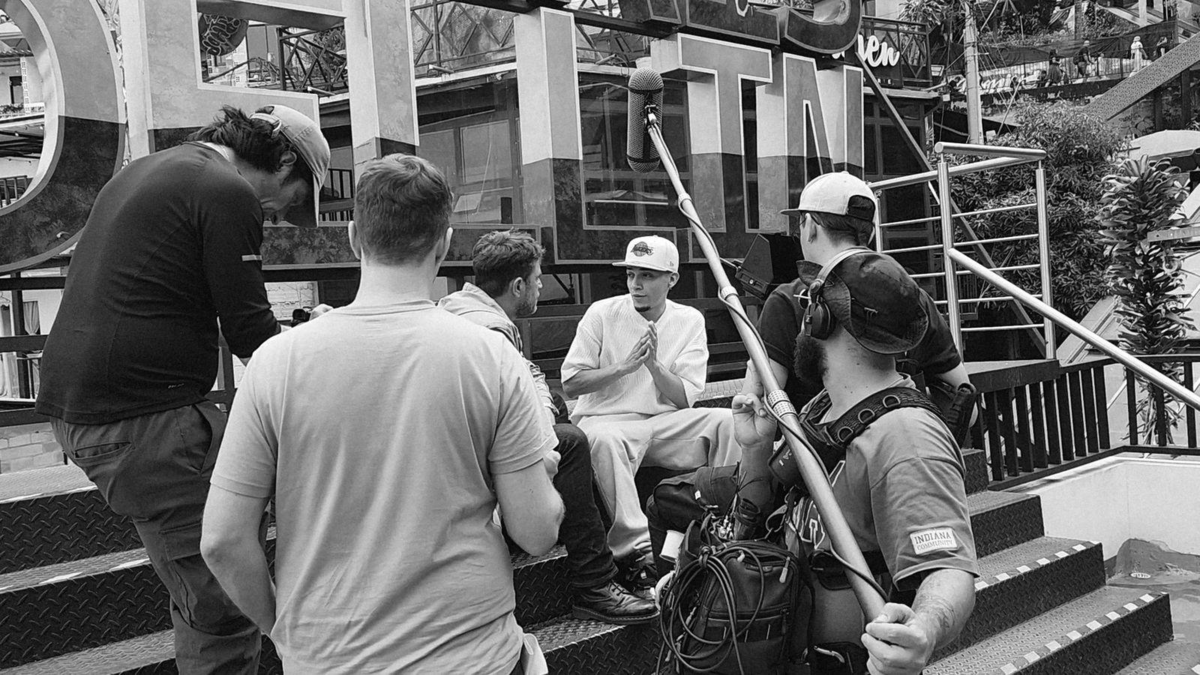 ‘Parceros’: el documental grabado en Medellín que retrata la resiliencia juvenil y conmueve al actor Michel Brown