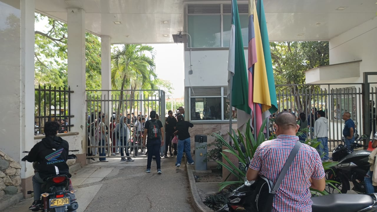 Unisucre canceló contratos a 430 docentes de hora cátedra frente a situación de sueldos millonarios de profesores de planta: hay cese de clases