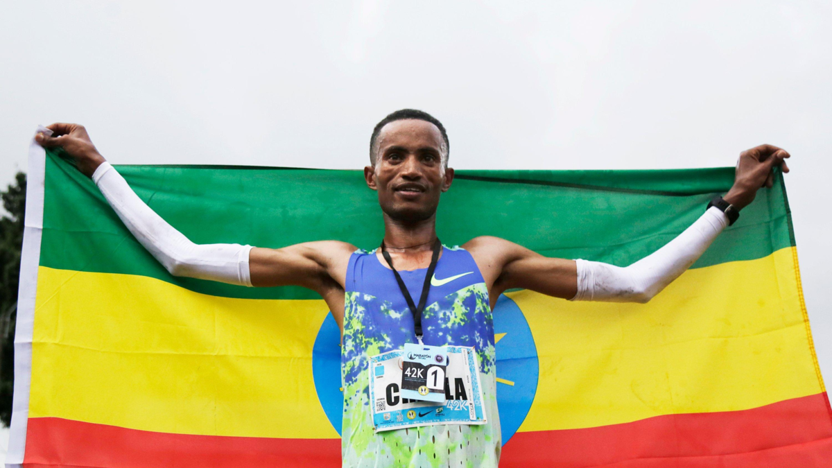 África impuso su ley en Cali: Gossa Challa y Stacy Ndiwa ganaron la Maratón