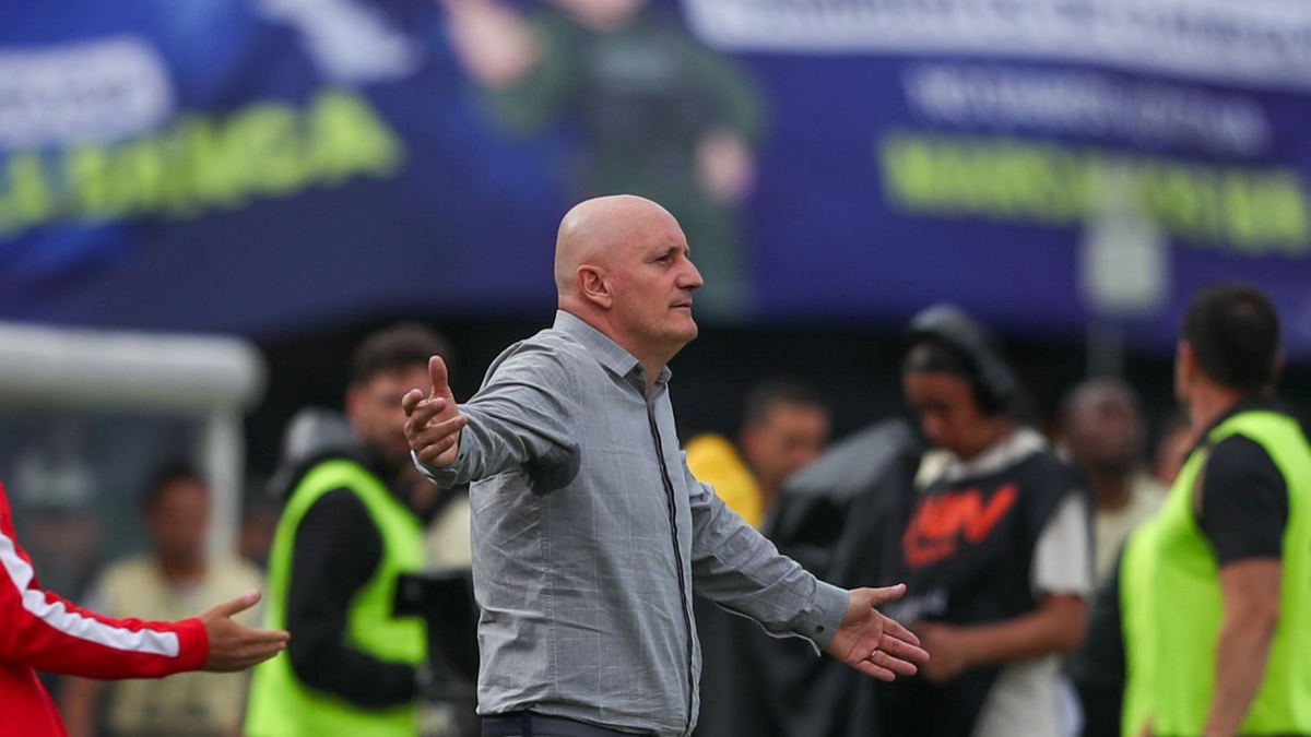 Pablo Repetto saca pecho tras clasificación de Santa Fe, responde a las críticas y niega pelea con Rodallega: 'No busquen problemas donde no los hay'