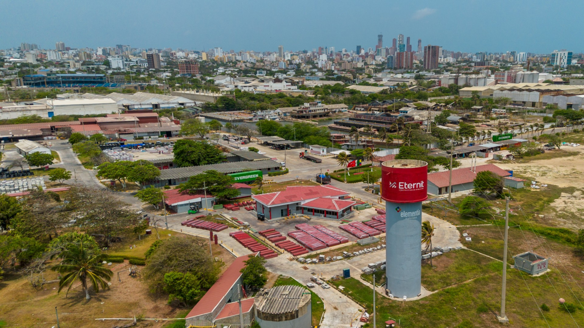 Eternit desafía la desaceleración, anuncia inversión de USD $ 3,5 millones y duplica su capacidad en Colombia