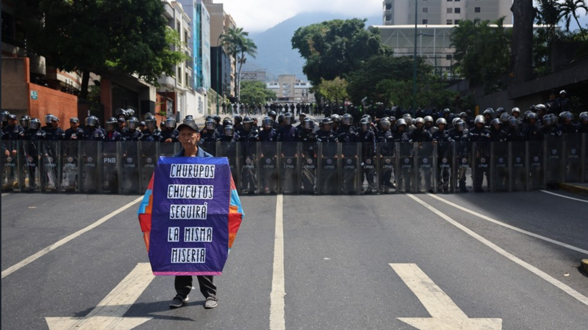  A cinco meses de la caída de Maduro, el chavismo se reorganiza, afianza el autoritarismo...