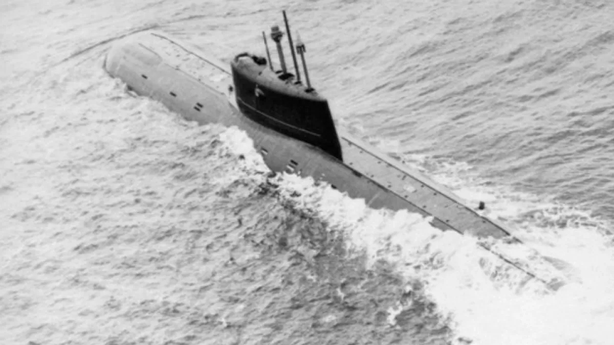 El submarino nuclear de la URSS que sigue liberando radiación desde el fondo del mar de Noruega más de tres décadas después de su hundimiento