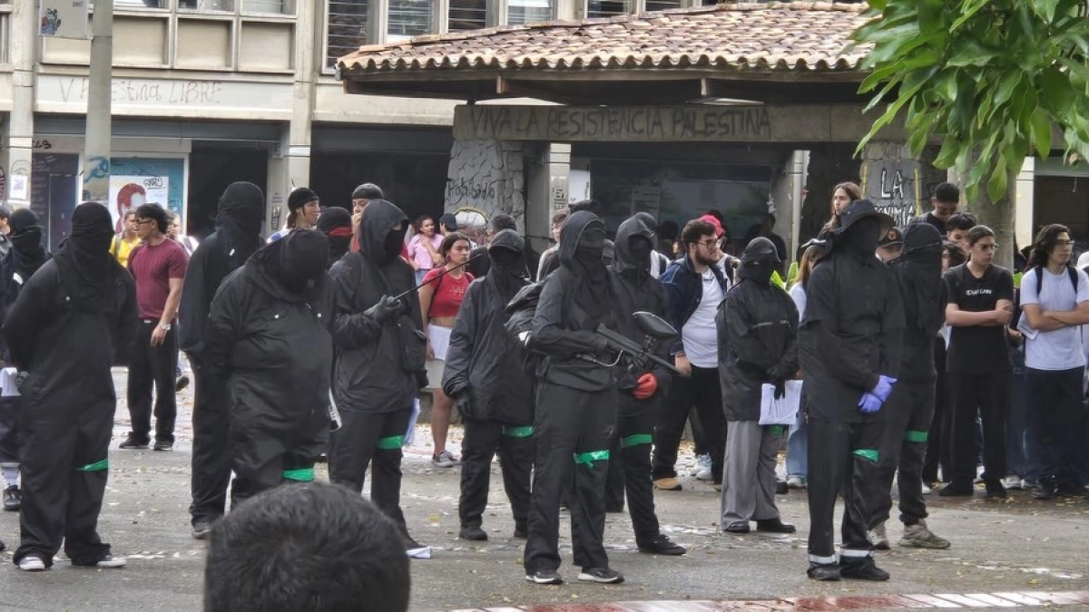 UdeA rechaza contundentemente la violencia tras jornada de disturbios en su campus: 'La institución desconoce el origen de estas personas'