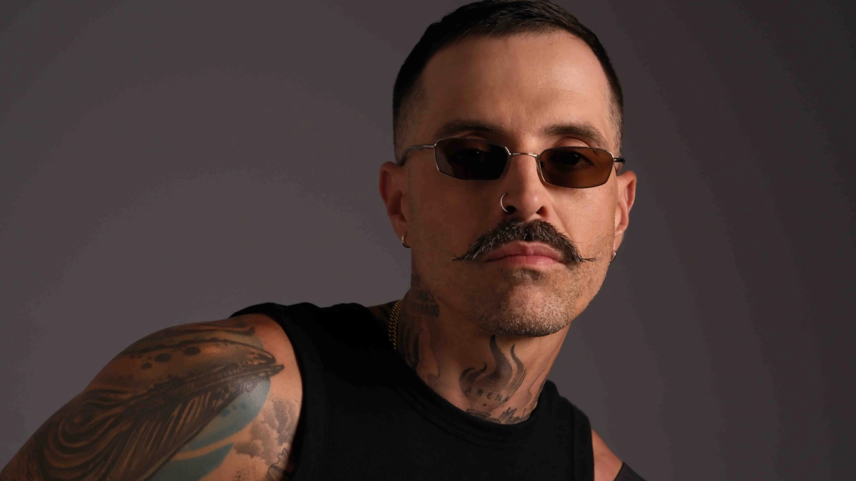 'Hoy el éxito es que mi hijo me elija': Mike Bahía habla de su nueva etapa musical marcada por la paternidad
