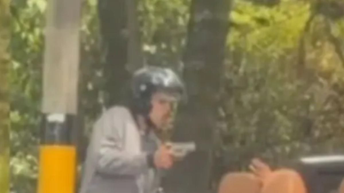 Video de un atraco en Medellín reabre el debate sobre la inseguridad en vía pública