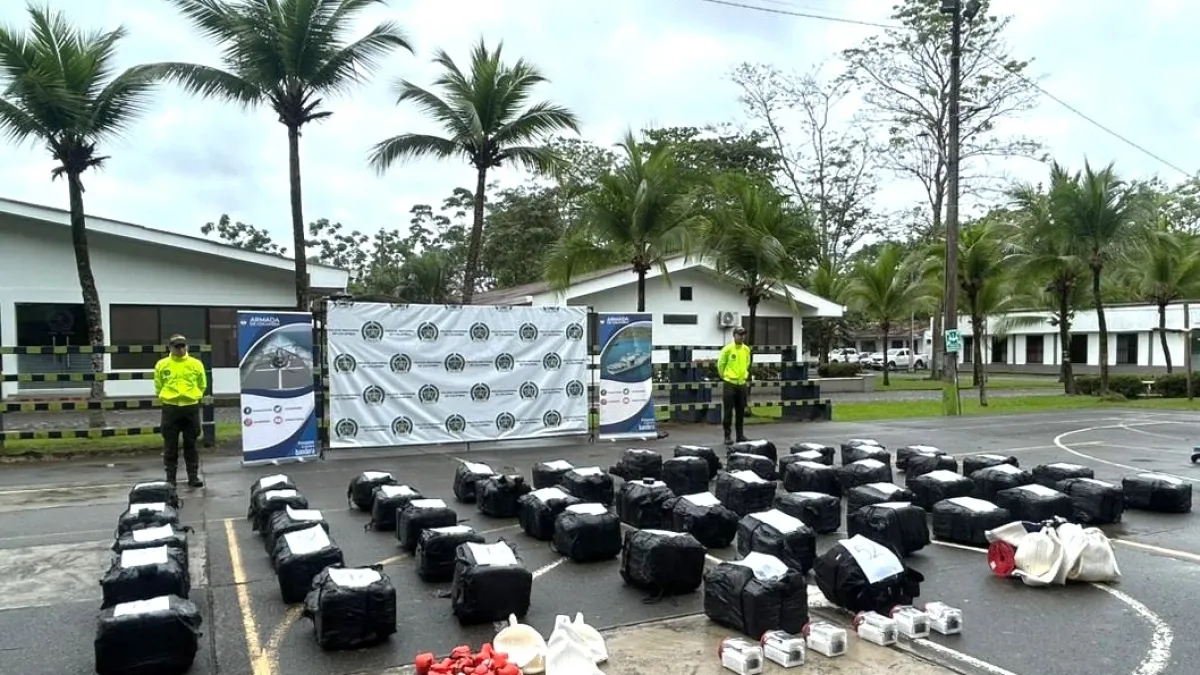 Hallan más de una tonelada de cocaína al interior de un buque fondeado en aguas del Golfo de Urabá