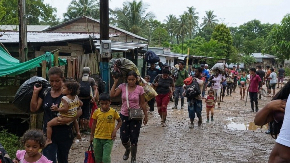 Más de 350 habitantes de municipios del Bajo Cauca antioqueño fueron desplazados por enfrentamientos entre grupos armados ilegales