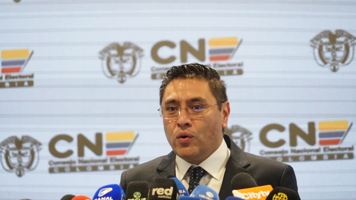 Cristian Quiroz deja la presidencia del CNE y se abre paso el relevo de Benjamín Ortiz