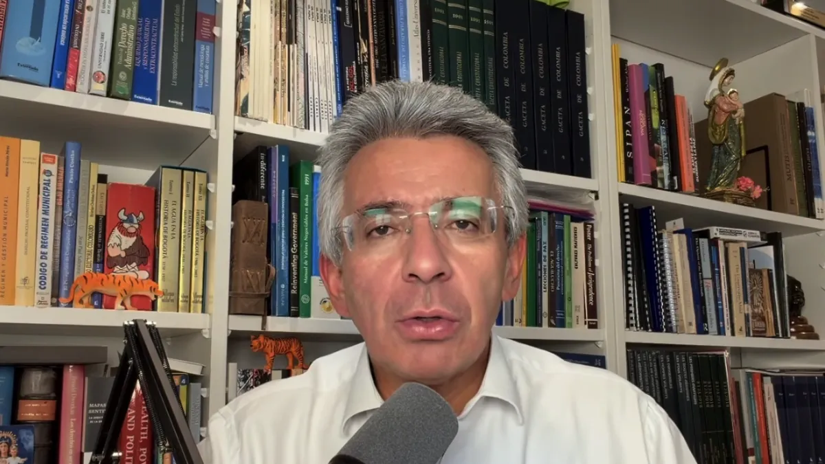 El Centro Democrático responde a Enrique Gómez, director de Salvación Nacional: defiende con cifras la reducción del Estado bajo el mandato de Uribe