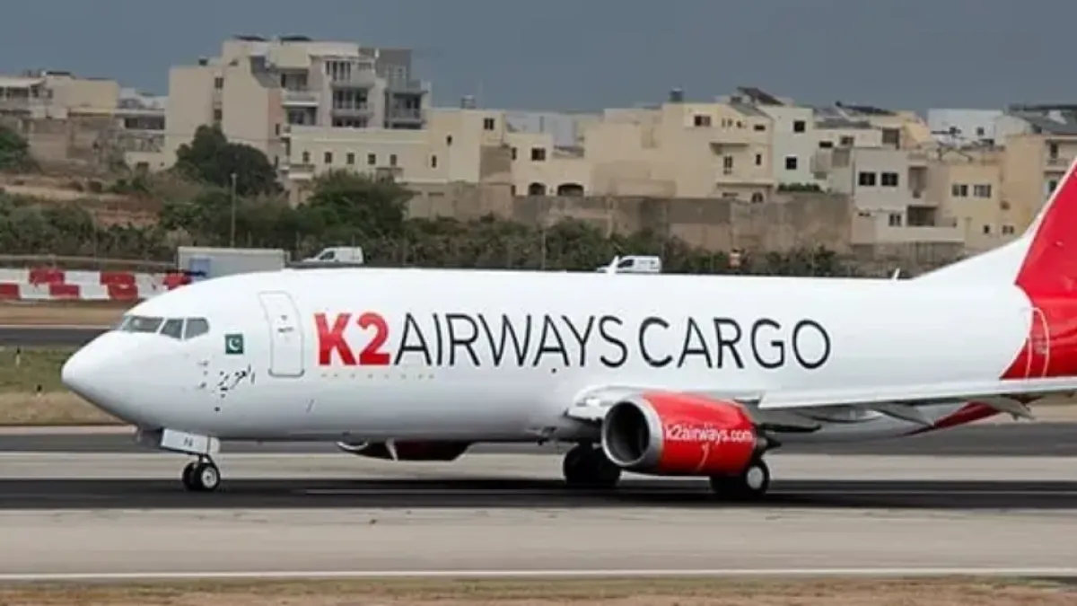 Desaparece un avión de carga en Pakistán con cinco personas a bordo: reportó una falla de navegación y un cambio de rumbo antes de perder contacto