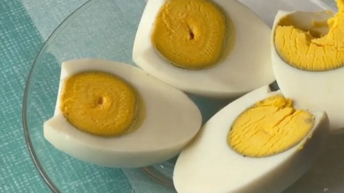 Yema del huevo duro con borde verde: qué significa, por qué aparece y cómo evitarlo