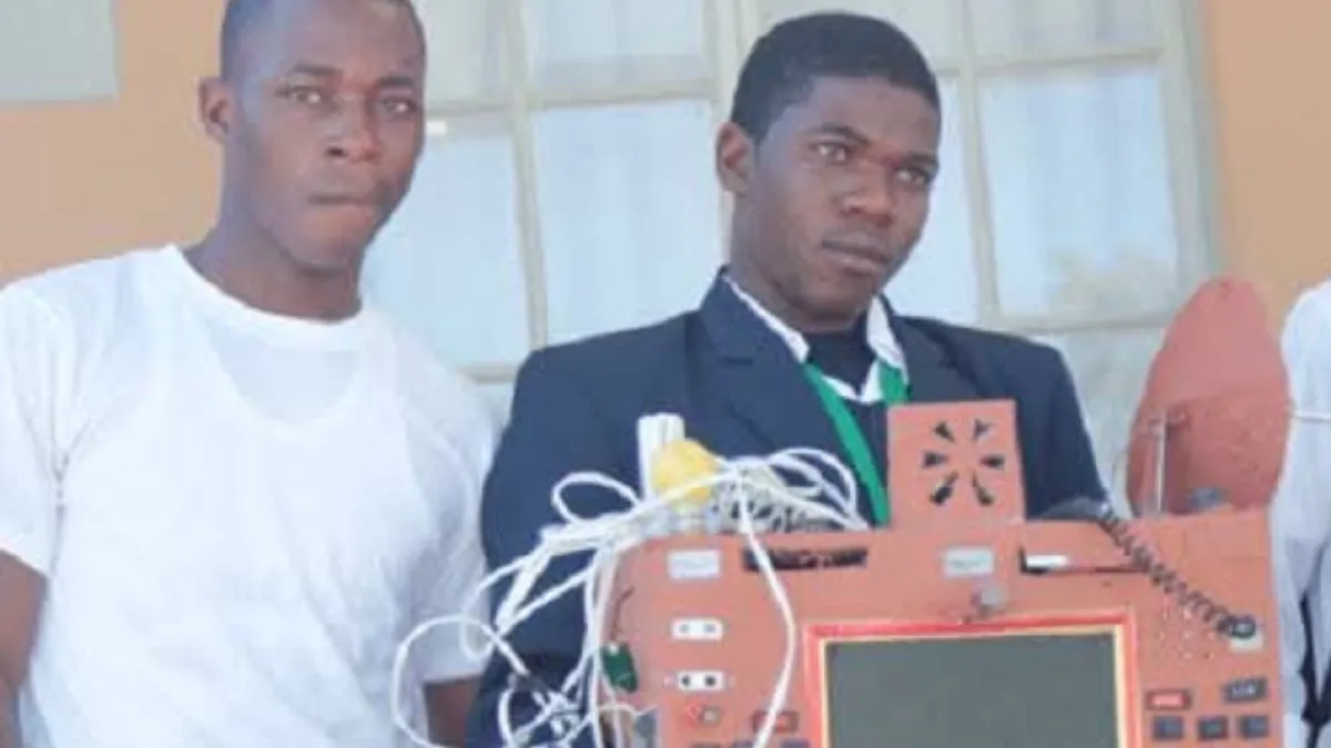 El inventor africano que inventó un celular que no necesita SIM ni saldo, ganó concursos y aun así nadie desarrolló su proyecto: 'Lo poco que tengo'