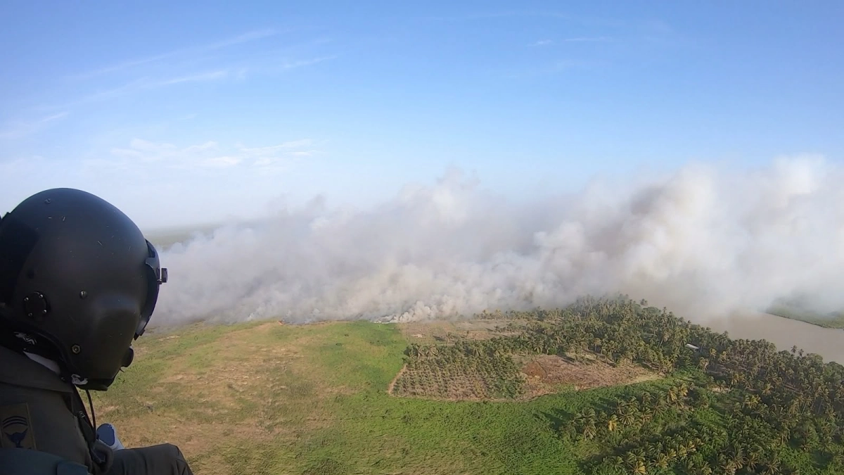 Incendio en la Isla Salamanca sigue activo, pero autoridades reportan control del 85% de la emergencia: Barranquilla sigue afectada por el humo