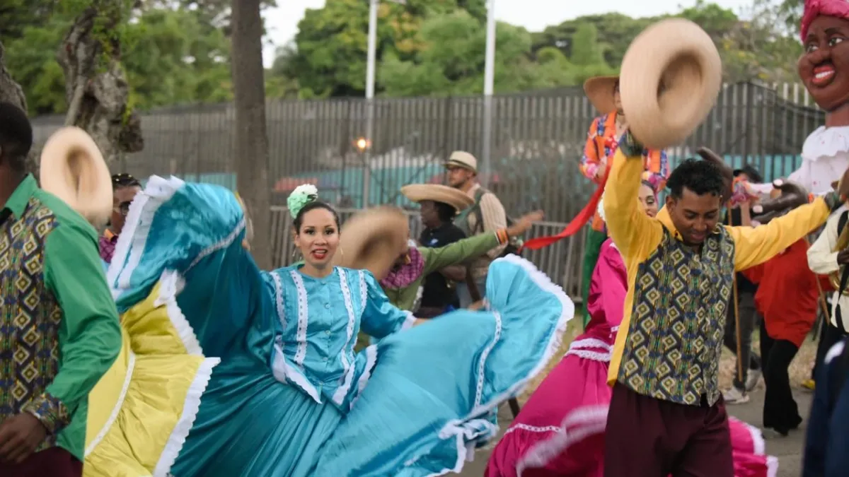 El Desfile de Colonias abrirá la edición 30 del Festival Petronio Álvarez con más de 1.600 participantes en Cali