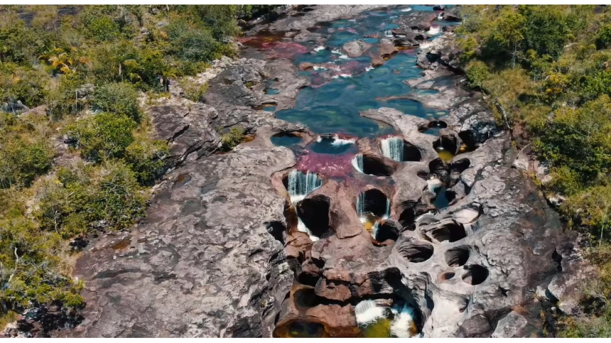 Caño Cristales, abierto hasta diciembre