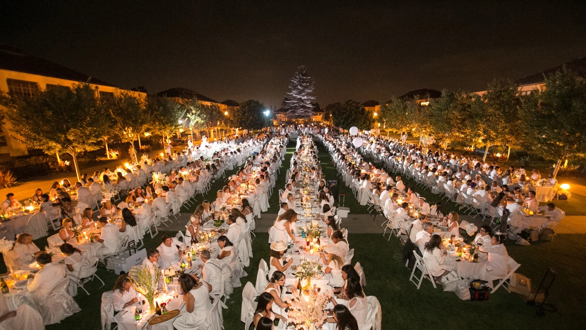 Diner en Blanc: Cartagena se viste de blanco para un evento que reúne gastronomía, arte y moda en un lugar sorpresa