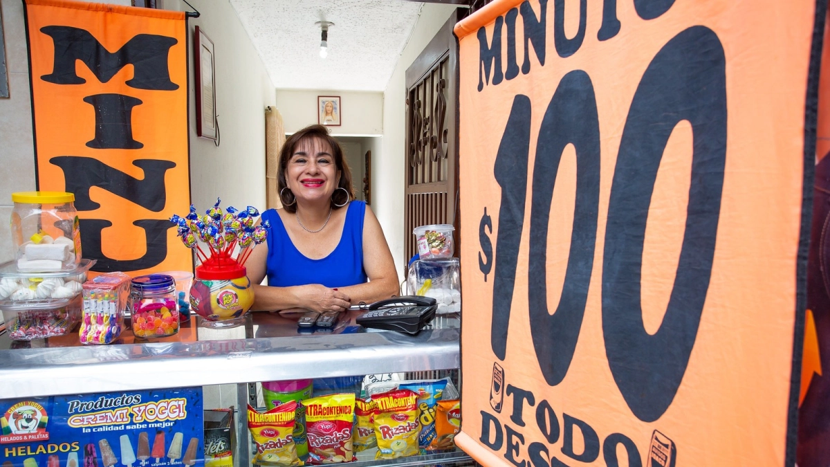Las mujeres ya lideran negocios urbanos en Cali y en el país, pero siguen emprendiendo desde la desigualdad: 'Son mayoría con menos ingresos'