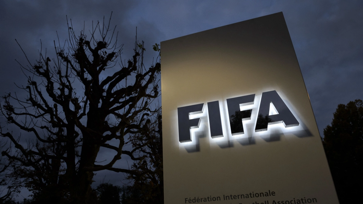  En silencio y con polémica acaba reunión de la Fifa: aseguran que Infantino prometió a...