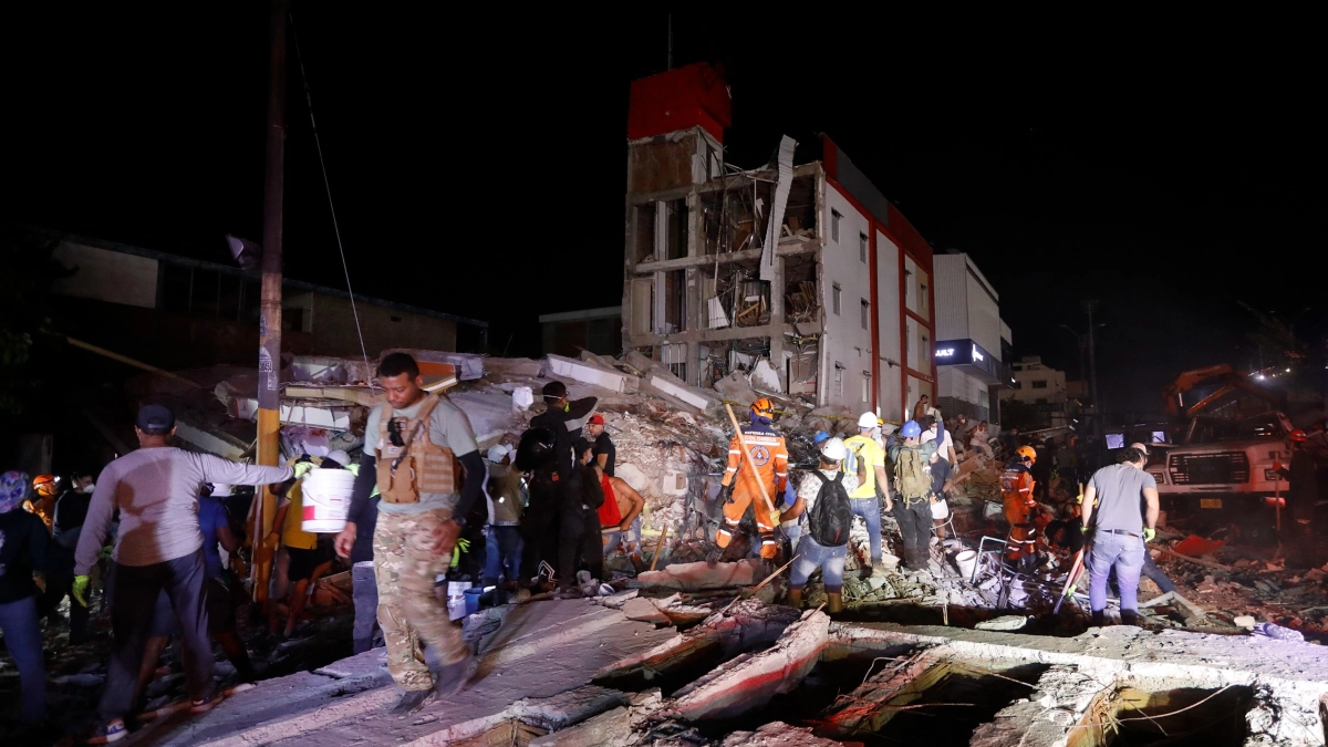 Terremoto: Andi busca dinero en las bolsas de los empresarios