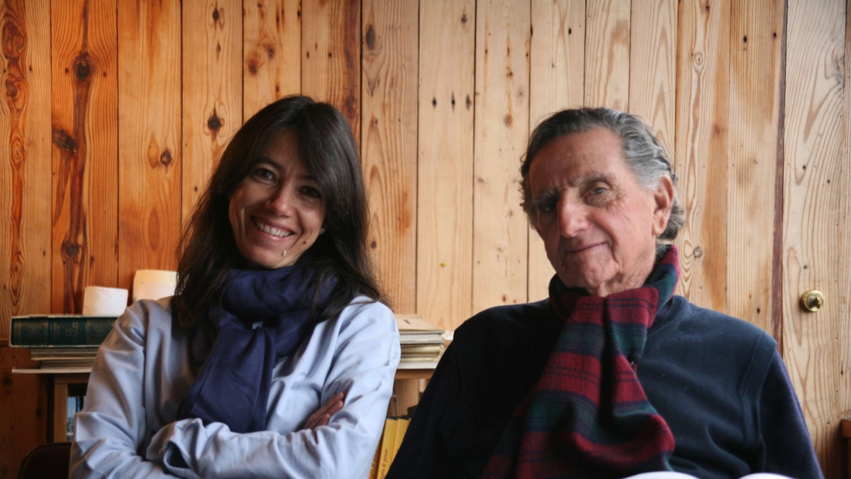 Viuda de Salmona, María Madriñán, habla del video donde dañan escaleras del arquitecto: ‘Hay desconocimiento sobre los bienes de interés cultural’