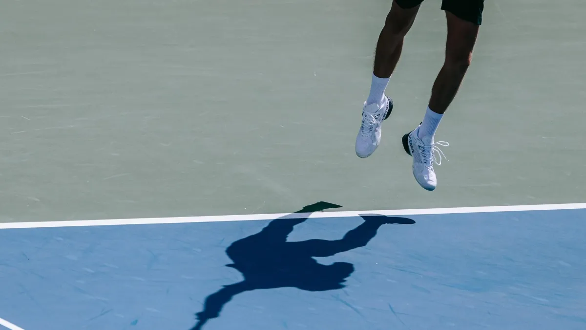 Fuerte mazazo en el US Open: Frances Tiafoe tumba a uno de los grandes aspirantes a la corona y se instala en cuartos de final