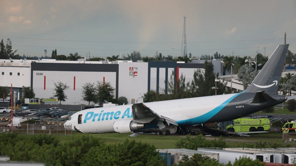 Audio del avión de carga de Amazon que se salió de la pista en el Aeropuerto de Miami y dejó 5 personas fallecidas: ‘El avión está en llamas’