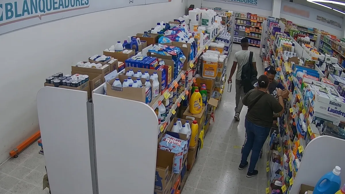Video | Así delinquían dos hombres y tres mujeres que, mediante hurtos hormiga, tenían azotada una cadena de almacenes en Yumbo