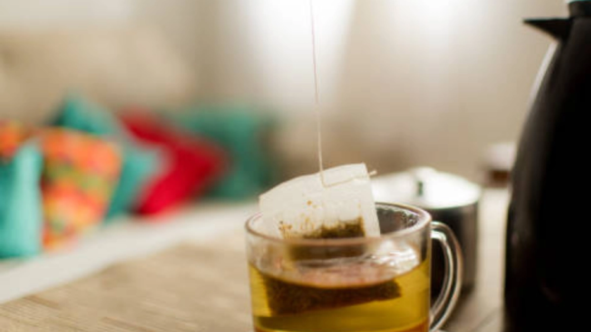 ¿Cómo preparar té correctamente? El error con la bolsita que puede cambiar su sabor